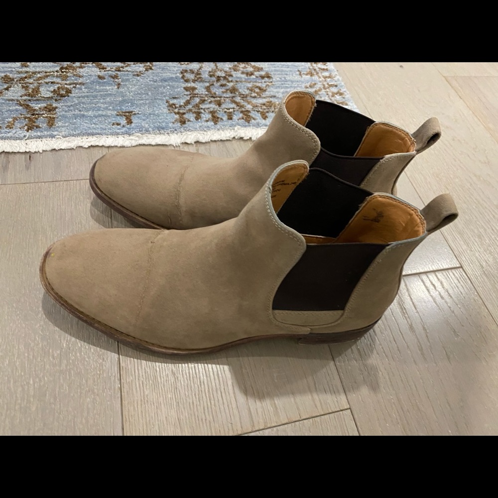 RW by Robert Wayne mens suede beige boots